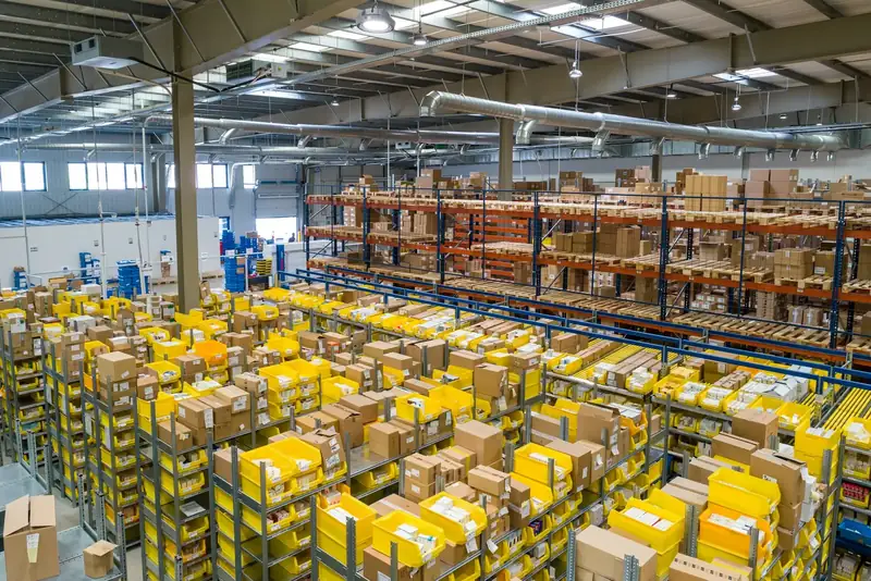 Open distribution floor with industrial racking